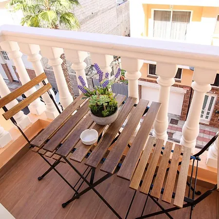 Beautiful With Air Conditioning Just Steps From The Sea In Playa de San Juan (Tenerife)
